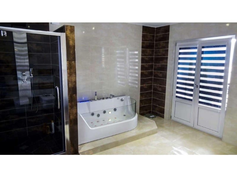 Chalet de 5 habitaciones en Alfaz del Pi / L'Alfàs del Pi en venta con piscina garaje - 1.250.000 € (Ref: 9591911)