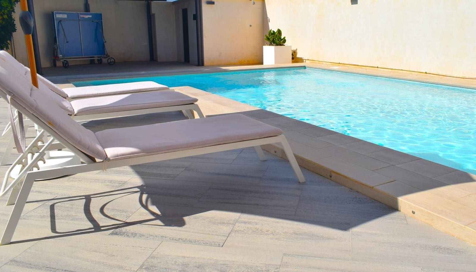 4 bedroom Semi-detached Villa for sale in Alfaz del Pi / L'Alfas del Pi with pool - € 585,000 (Ref: 9591917)