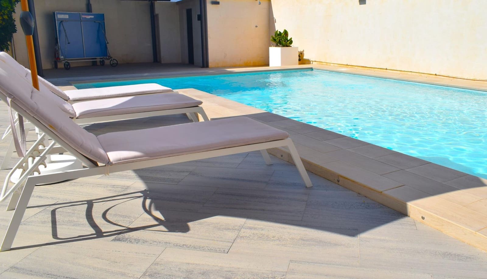 4 soveværelse Semi-Rækkehus til salg i Alfaz del Pi / L'Alfas del Pi med swimmingpool - € 585.000 (Ref: 9591917)