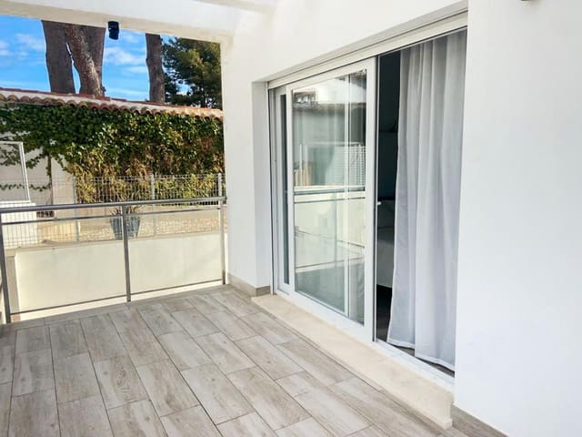 4 makuuhuone Huvila myytävänä paikassa La Nucia mukana uima-altaan - 586 000 € (Ref: 9591924)