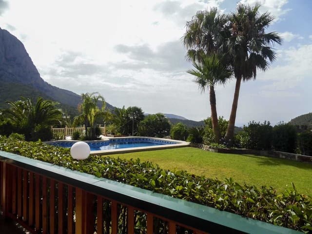 4 slaapkamer Villa te koop in Finestrat met zwembad - € 899.000 (Ref: 9600057)