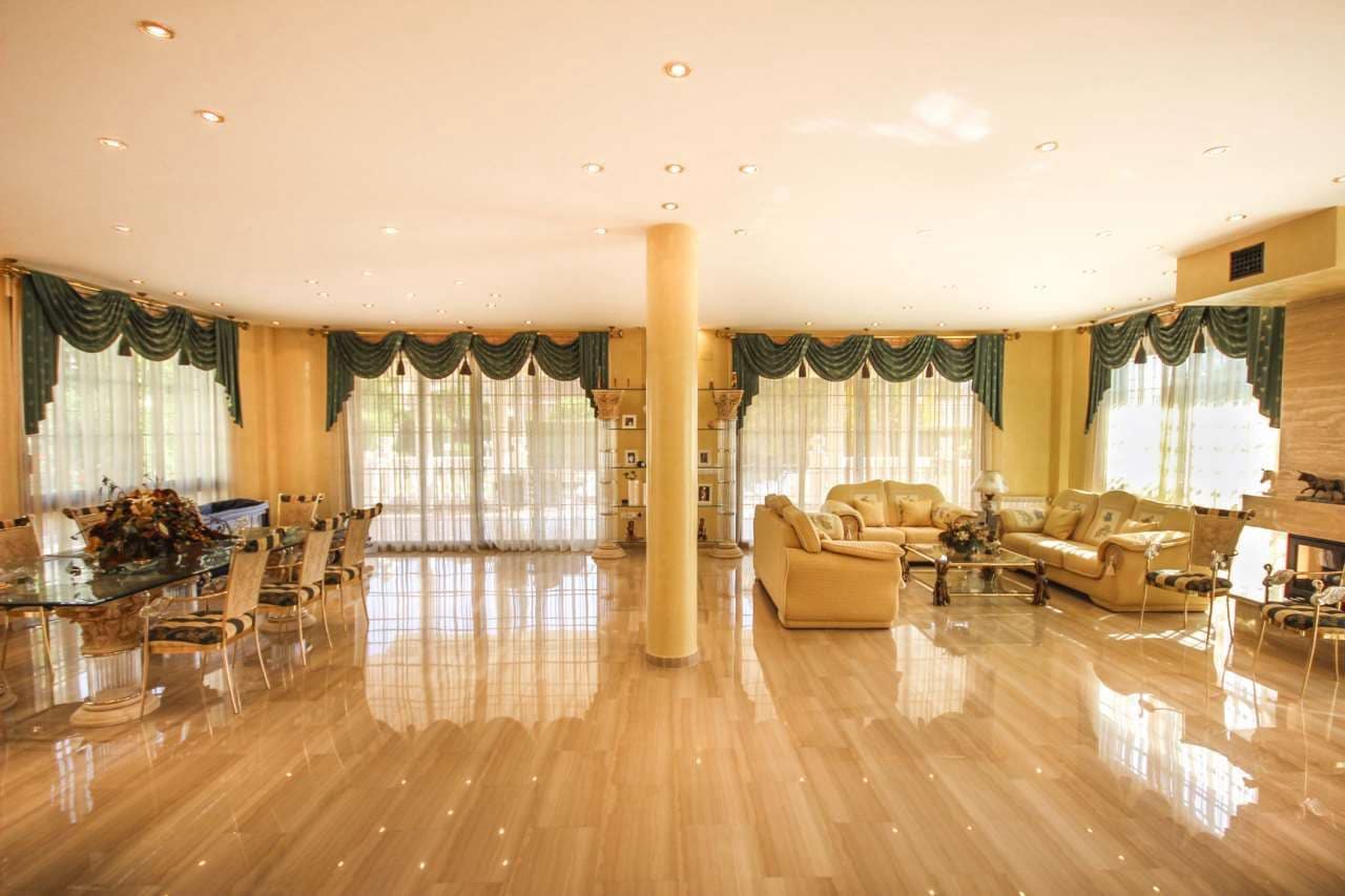 Chalet de 5 habitaciones en Benidorm en venta con piscina - 1.500.000 € (Ref: 9600058)