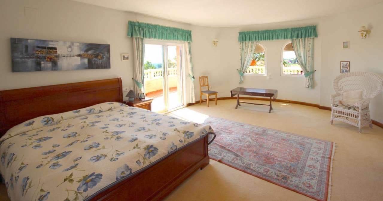 8 sypialnia Willa na sprzedaż w Alfaz del Pi / L'Alfas del Pi z basenem - 1 750 000 € (Ref: 9600062)