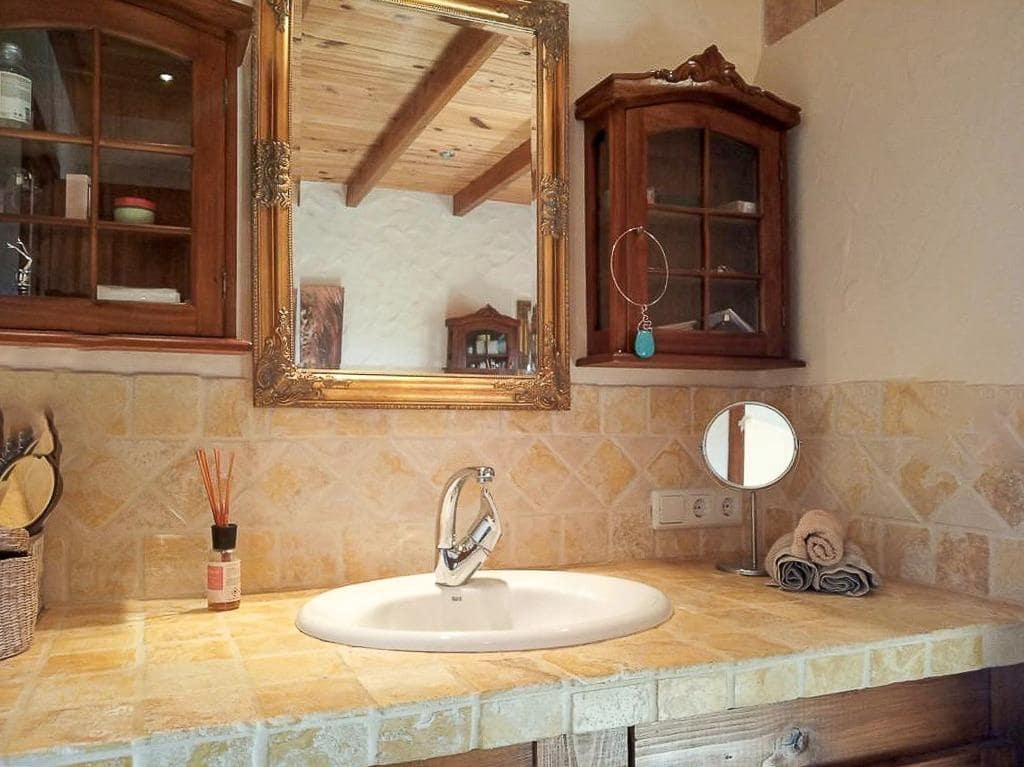 3 sypialnia Willa na sprzedaż w Alfaz del Pi / L'Alfas del Pi z basenem - 950 000 € (Ref: 9600063)