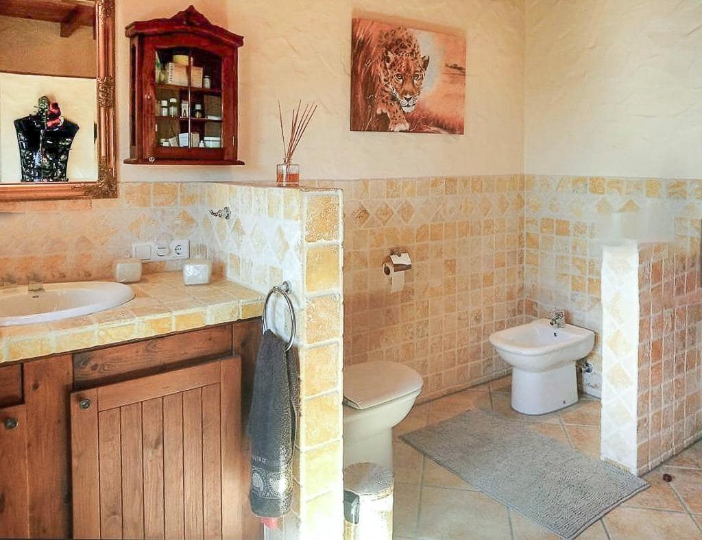 3 sypialnia Willa na sprzedaż w Alfaz del Pi / L'Alfas del Pi z basenem - 950 000 € (Ref: 9600063)