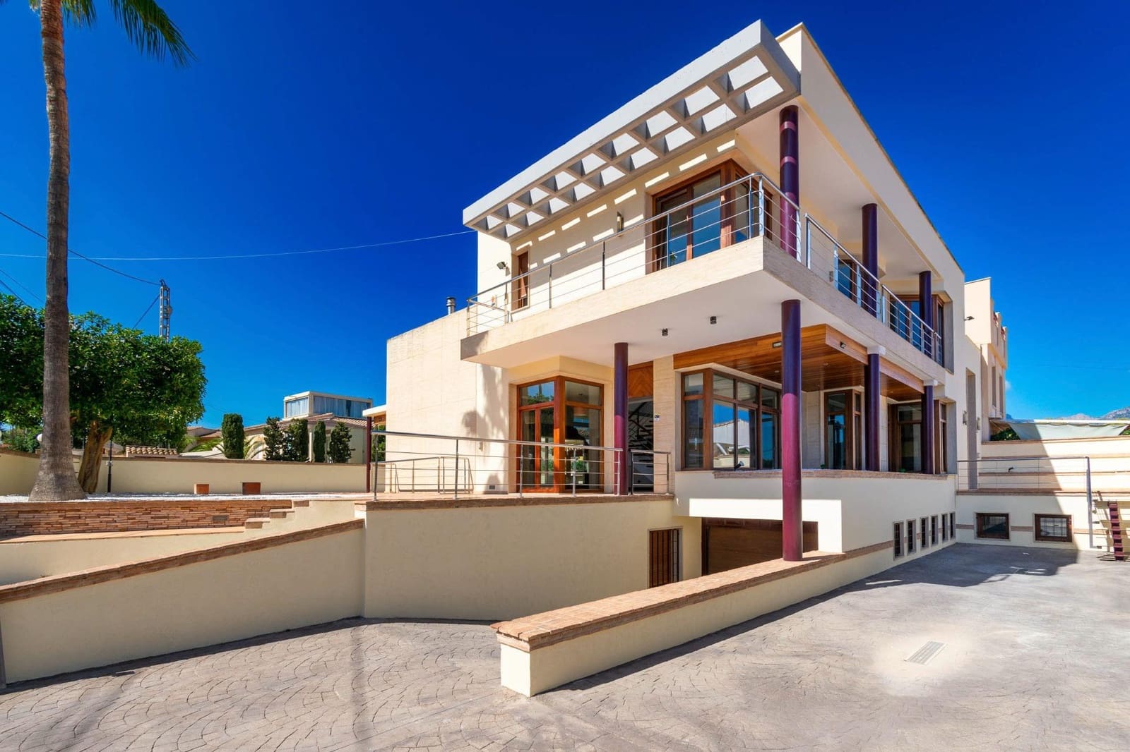 4 bedroom Villa for sale in Alfaz del Pi / L'Alfas del Pi with pool - € 1,650,000 (Ref: 9600064)