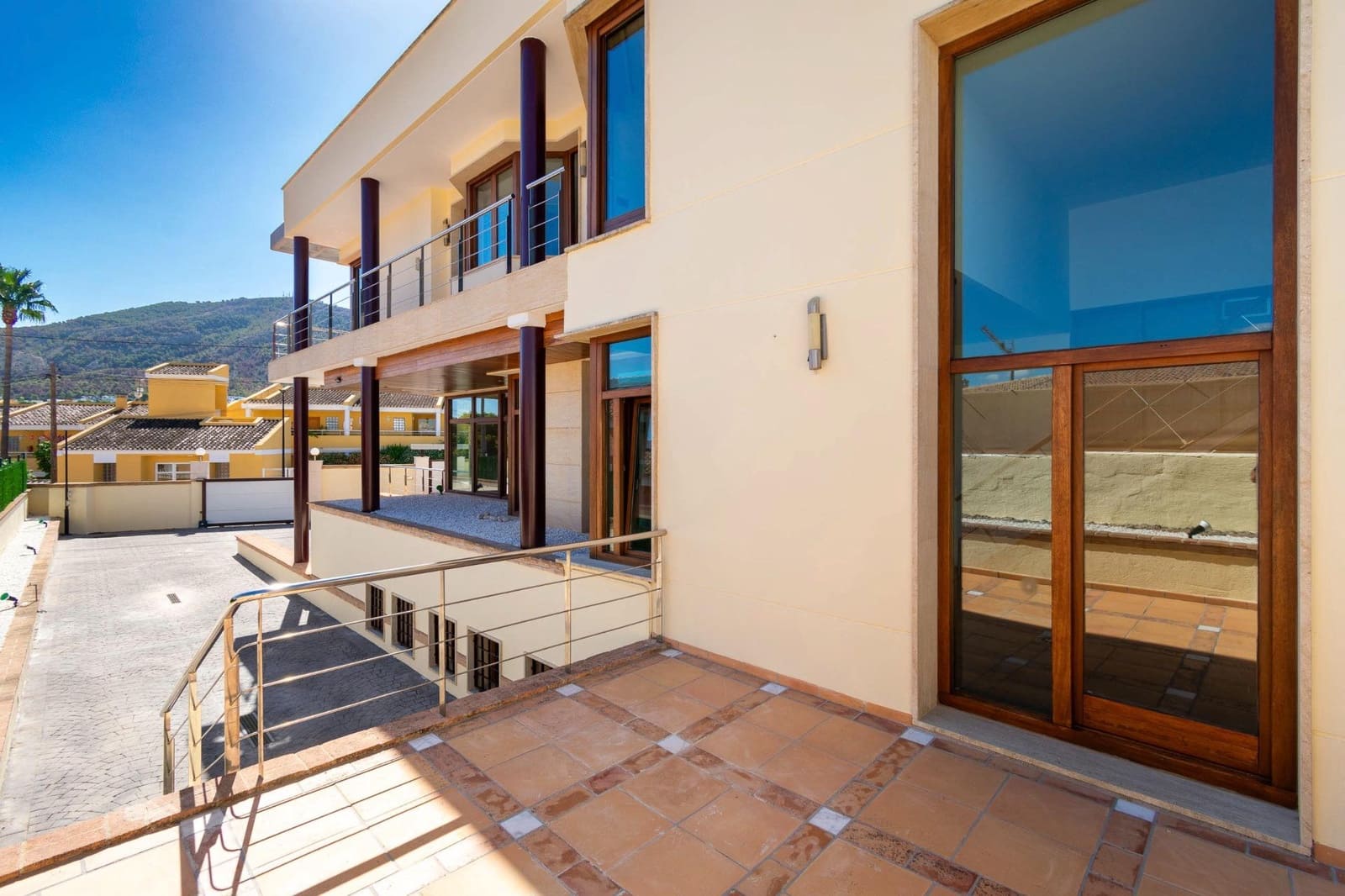 4 quarto Moradia para venda em Alfaz del Pi / L'Alfas del Pi com piscina - 1 500 000 € (Ref: 9600064)