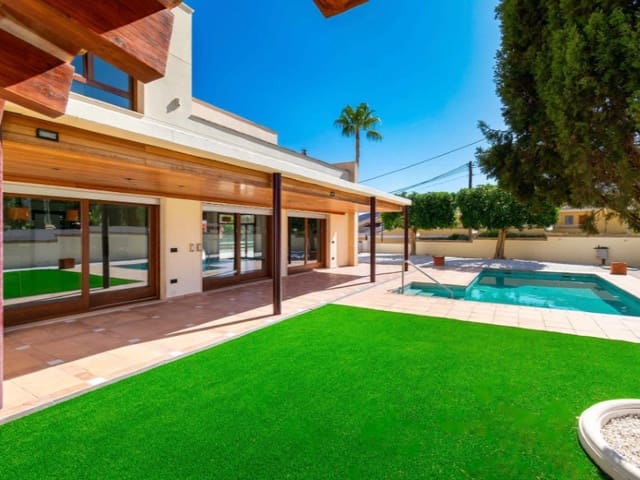 4 soveværelse Villa til salg i Albir, Alfaz del Pi / L'Alfàs del Pi med swimmingpool garage - € 1.500.000 (Ref: 9600064)