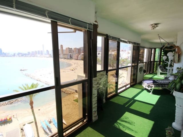 Apartamento de 6 habitaciones en Casco Antiguo - Puerto, Benidorm en venta - 1.100.000 € (Ref: 9600066)