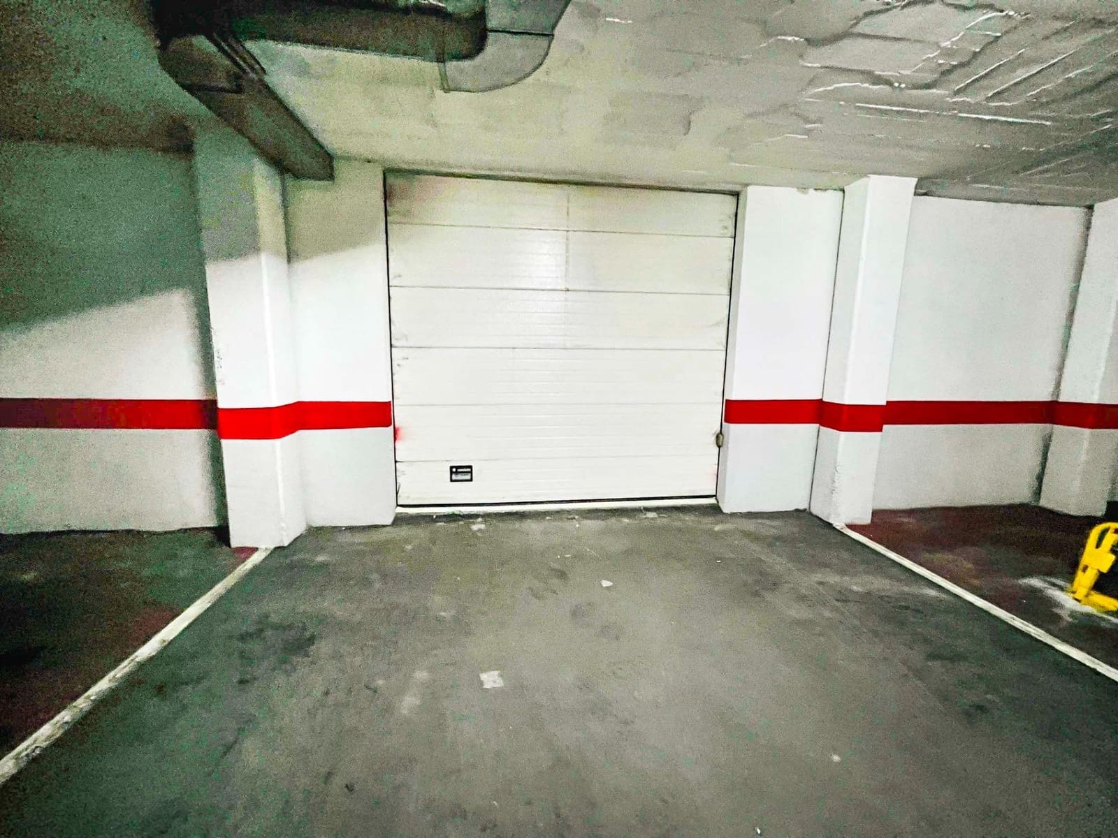Commercial for sale in Alfaz del Pi / L'Alfas del Pi - € 195,000 (Ref: 9696640)