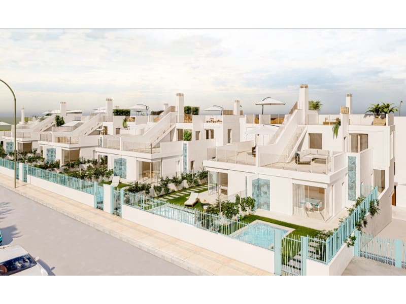 2 bedroom Villa for sale in Los Alcazares with pool garage - € 467,000 (Ref: 9715624)