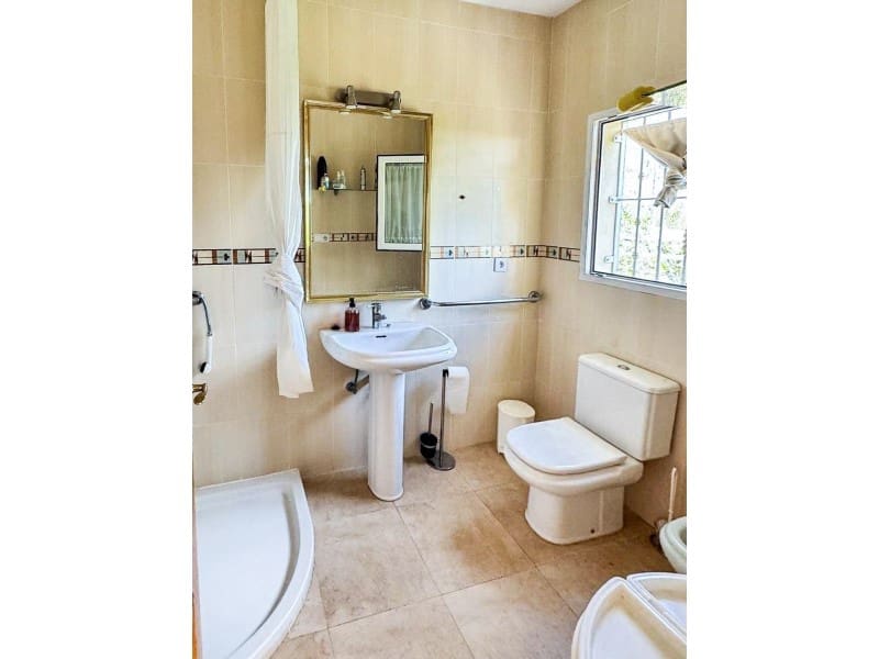 5 bedroom Finca/Country House for sale in La Nucia with pool garage - € 475,000 (Ref: 9715625)