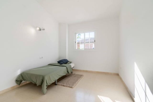 3 soveværelse Rækkehus til salg i Alfaz del Pi / L'Alfàs del Pi med swimmingpool - € 455.000 (Ref: 9715628)