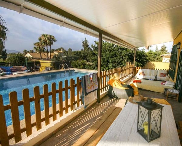 2 soveværelse Villa til salg i La Nucia med swimmingpool - € 650.000 (Ref: 9715629)