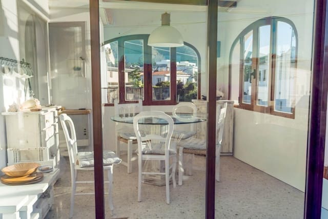 3 soveværelse Semi-Rækkehus til salg i Alfaz del Pi / L'Alfàs del Pi med swimmingpool - € 550.000 (Ref: 9715630)