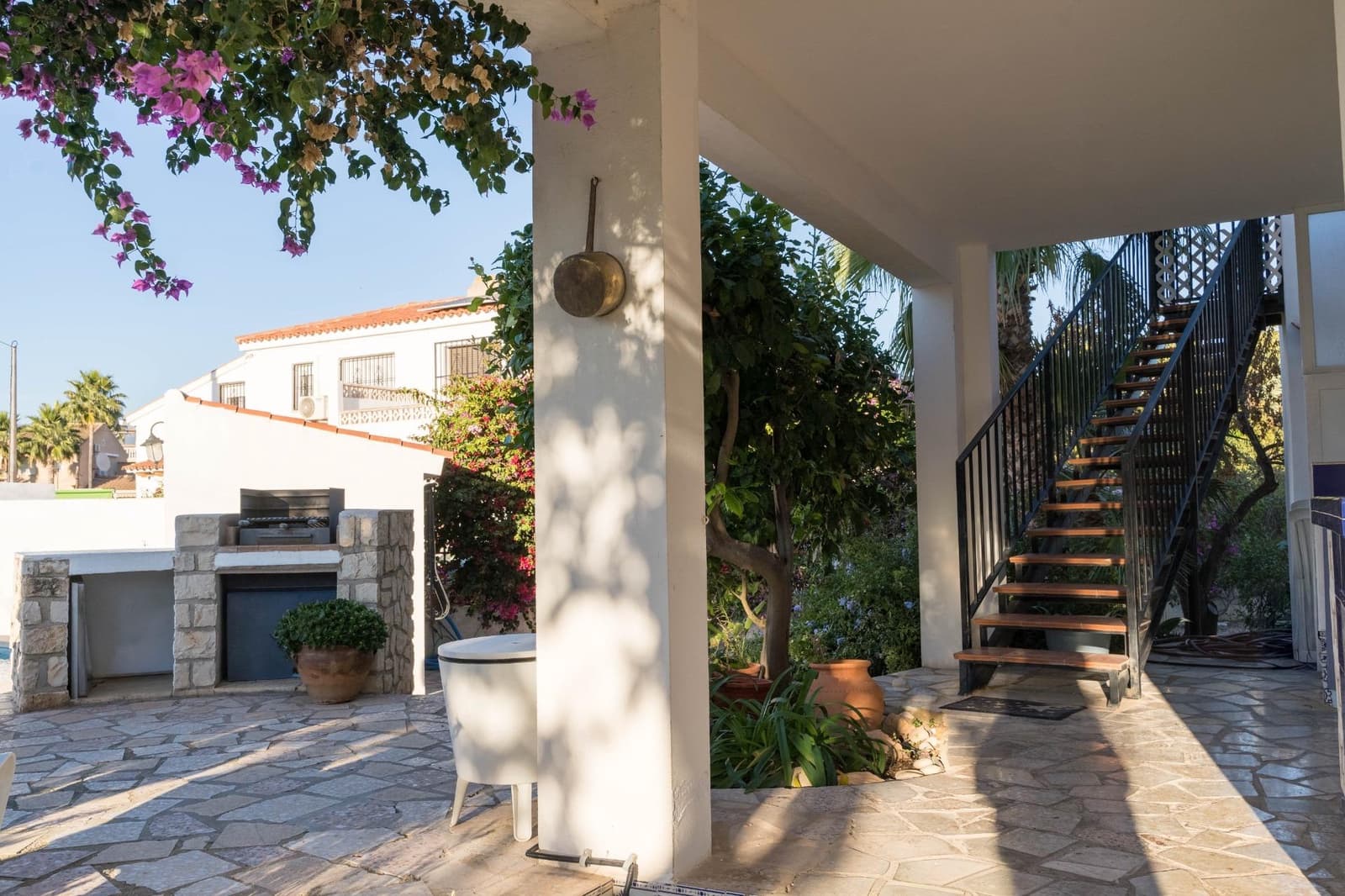 3 Zimmer Doppelhaus zu verkaufen in Alfaz del Pi / L'Alfas del Pi mit Pool - 550.000 € (Ref: 9715630)