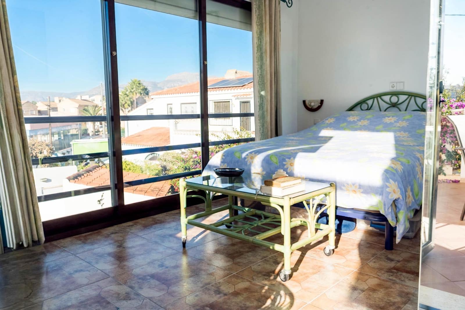 3 bedroom Semi-detached Villa for sale in Alfaz del Pi / L'Alfas del Pi with pool - € 550,000 (Ref: 9715630)