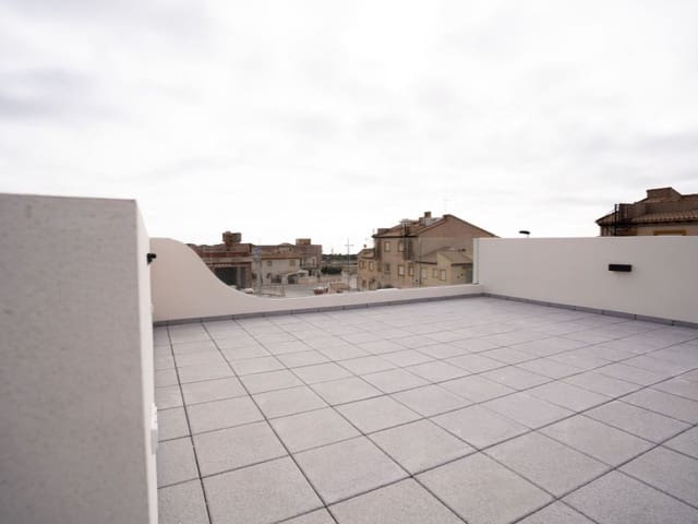 Apartamento de 2 habitaciones en Torre de la Horadada, Pilar de la Horadada en venta con piscina garaje - 340.000 € (Ref: 9798370)