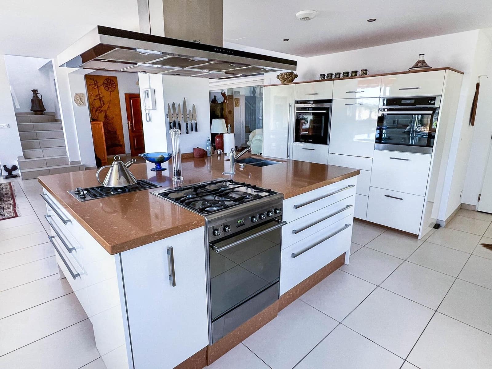 5 soveværelse Villa til salg i La Nucia med swimmingpool - € 1.150.000 (Ref: 9833153)