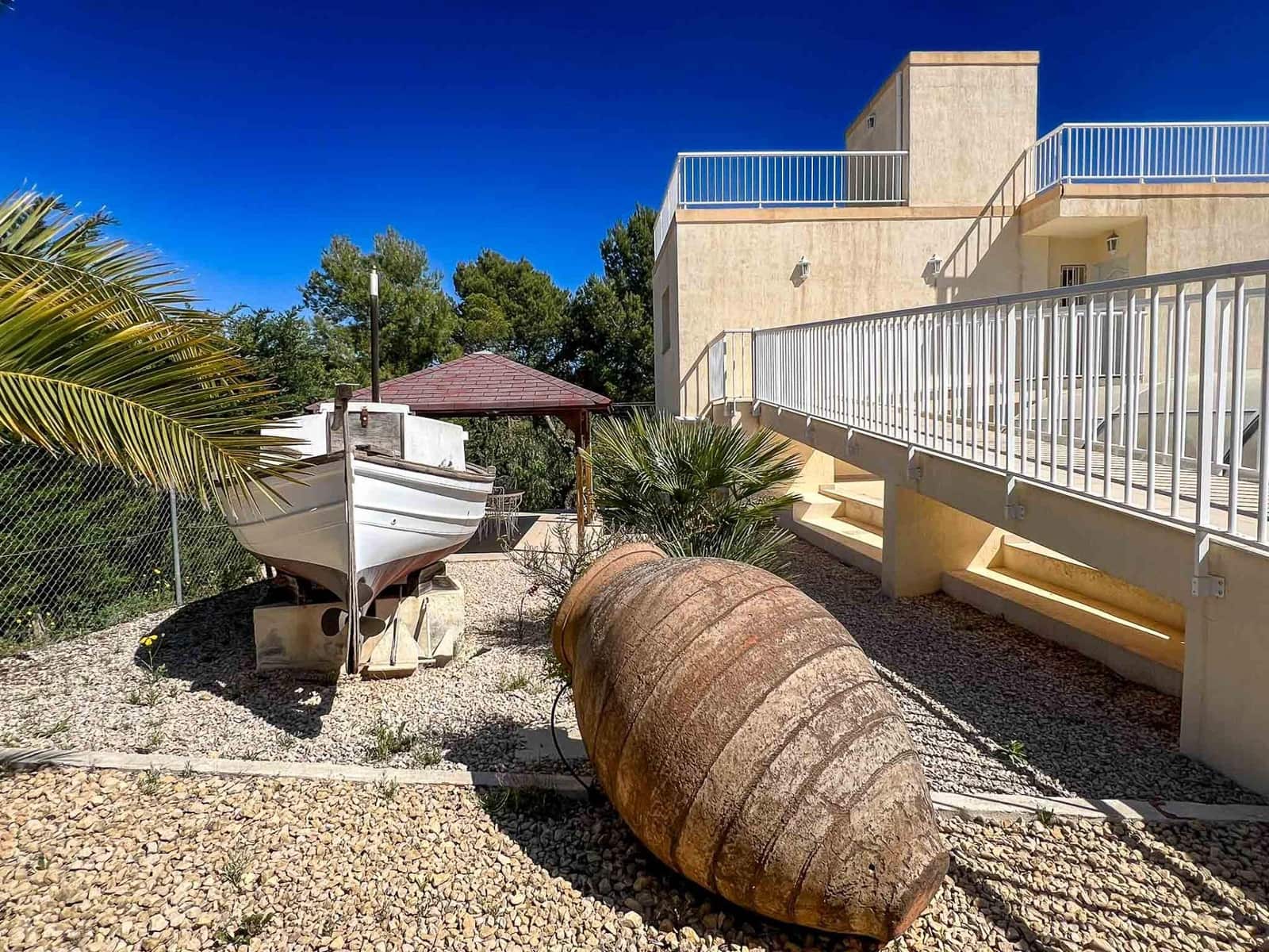 5 soveværelse Villa til salg i La Nucia med swimmingpool - € 1.150.000 (Ref: 9833153)