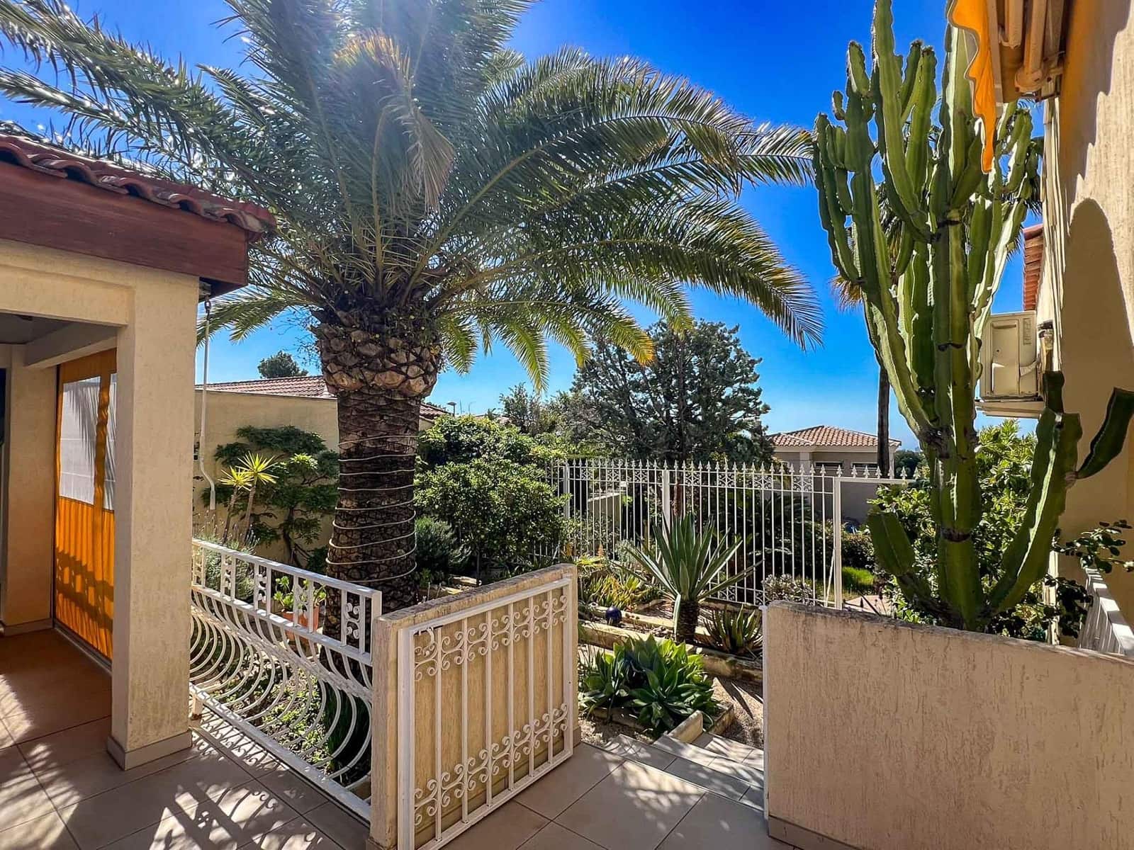 5 soveværelse Villa til salg i La Nucia med swimmingpool - € 1.150.000 (Ref: 9833153)