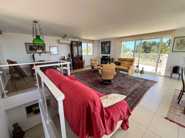 4 quarto Moradia para venda em La Nucia com piscina - 1 150 000 € (Ref: 9833153)
