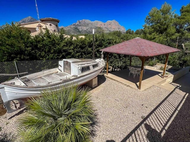 4 quarto Moradia para venda em La Nucia com piscina - 1 150 000 € (Ref: 9833153)