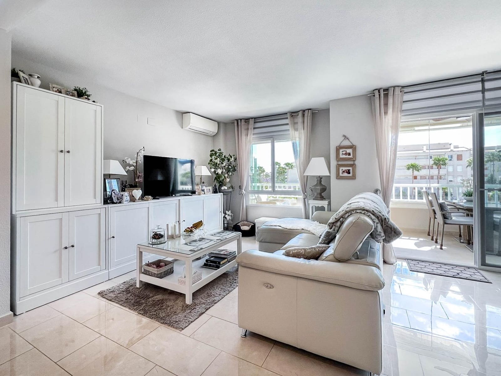 3 slaapkamer Appartement te koop in Alfaz del Pi / L'Alfas del Pi met zwembad - € 495.000 (Ref: 9856261)