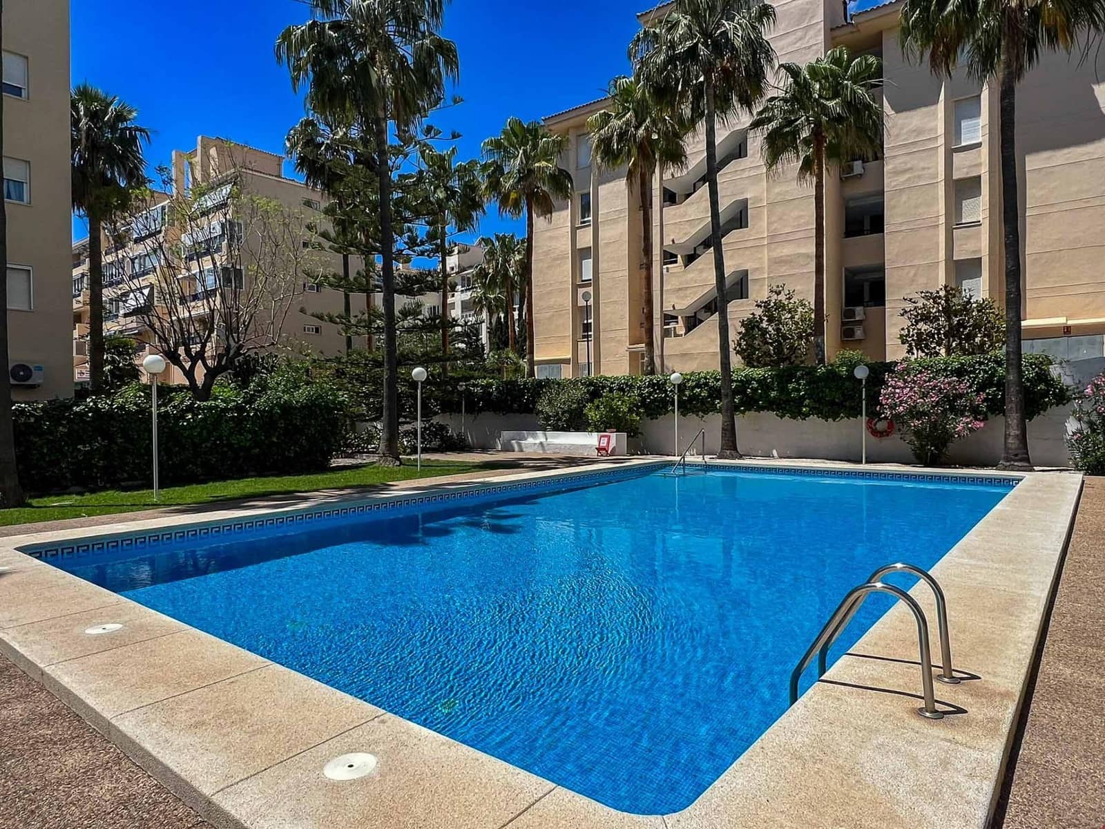 3 slaapkamer Appartement te koop in Alfaz del Pi / L'Alfas del Pi met zwembad - € 495.000 (Ref: 9856261)