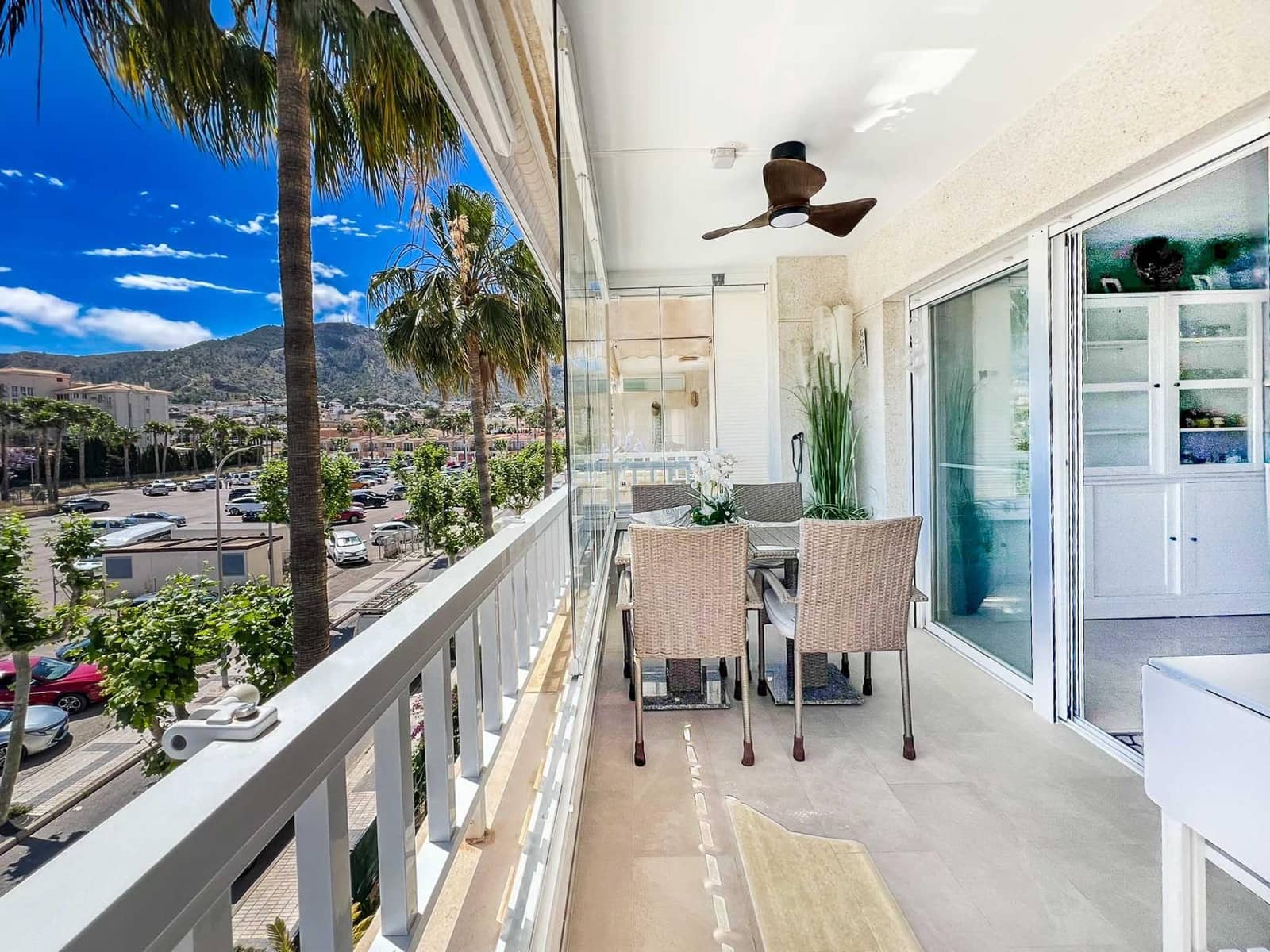3 bedroom Apartment for sale in Alfaz del Pi / L'Alfas del Pi with pool - € 495,000 (Ref: 9856261)