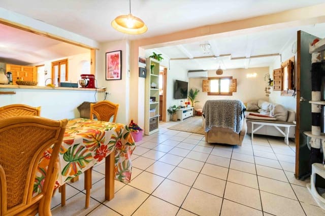 4 makuuhuone Huvila myytävänä paikassa Alfaz del Pi / L'Alfàs del Pi mukana uima-altaan - 649 000 € (Ref: 9856262)