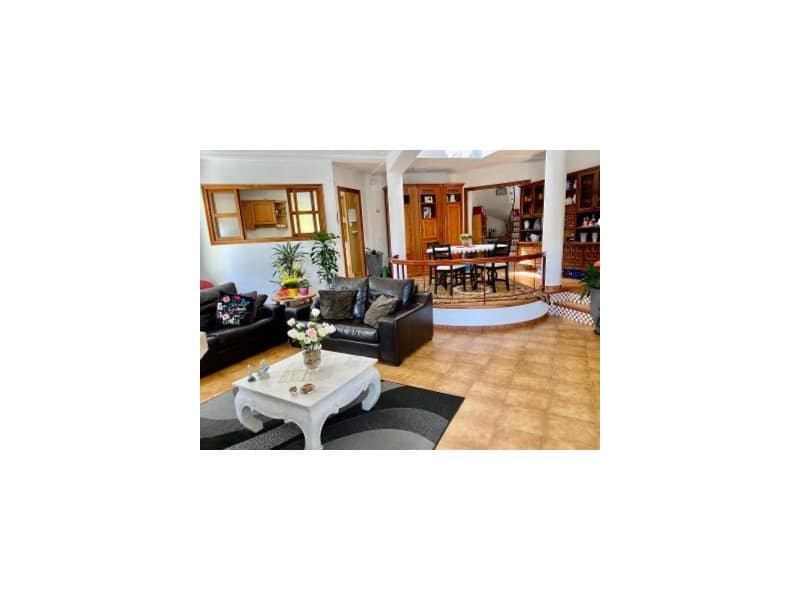 4 slaapkamer Villa te koop in Callosa d'En Sarria met zwembad - € 525.000 (Ref: 9975716)