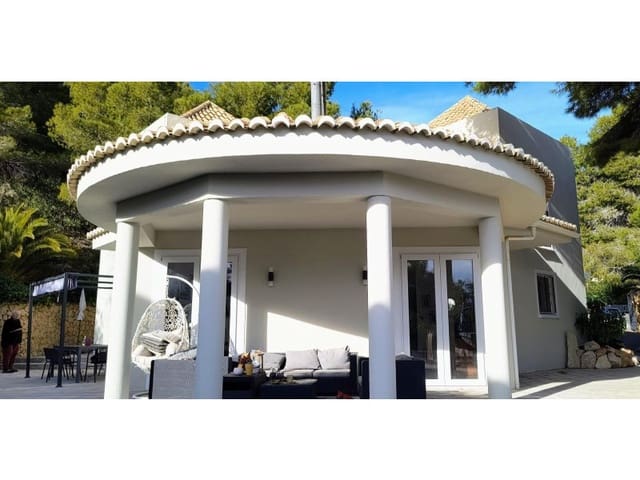 4 slaapkamer Villa te koop in Callosa d'En Sarrià met zwembad - € 525.000 (Ref: 9975716)