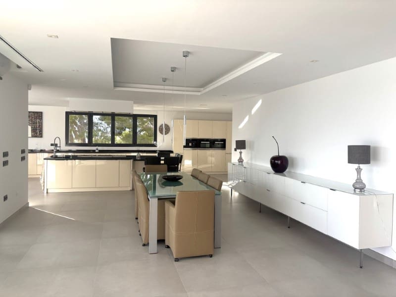 5 bedroom Villa for sale in Altea la Vella with pool garage - € 3,499,000 (Ref: 9975717)