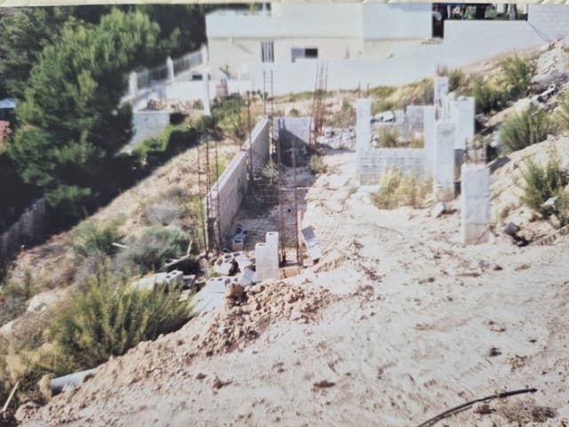 Byggetomt til salgs i Callosa d'En Sarrià - € 159 000 (Ref: 9975718)