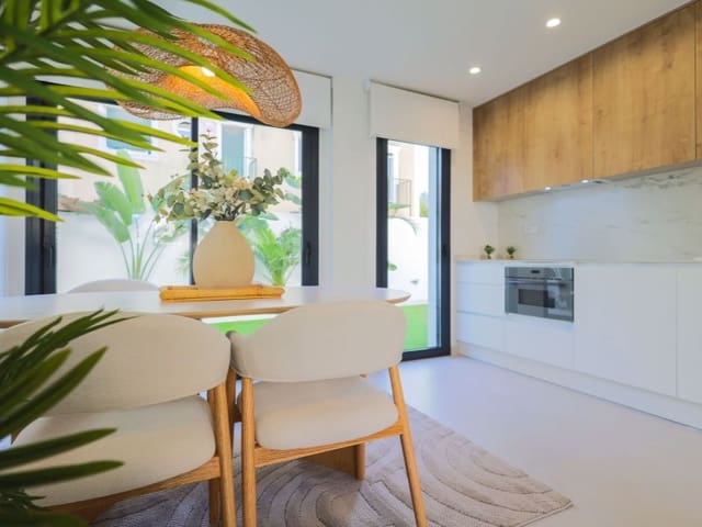 3 soveværelse Villa til salg i Campoamor, Orihuela med swimmingpool - € 590.000 (Ref: 9975753)