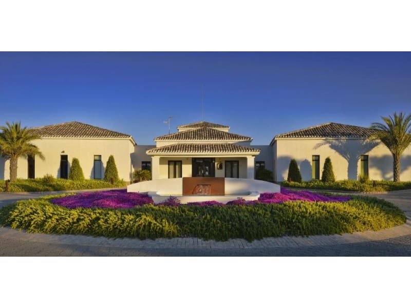 3 soveværelse Villa til salg i Orihuela Costa med swimmingpool - € 1.090.000 (Ref: 9975763)
