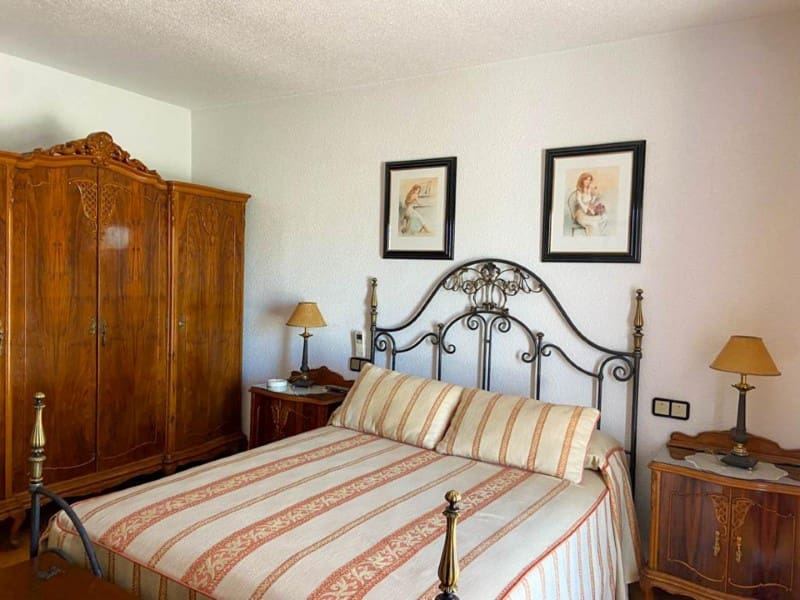 Chalet de 5 habitaciones en Benidorm en venta con piscina garaje - 745.000 € (Ref: 9975772)