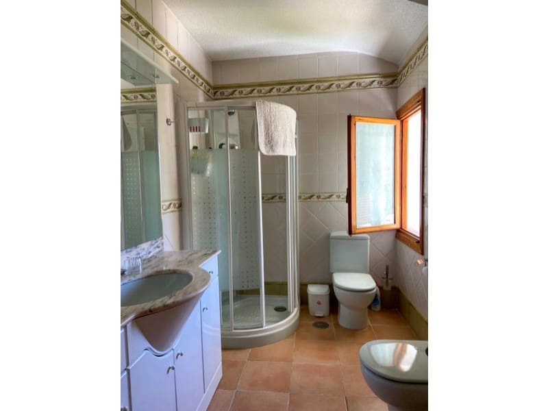Chalet de 5 habitaciones en Benidorm en venta con piscina garaje - 745.000 € (Ref: 9975772)