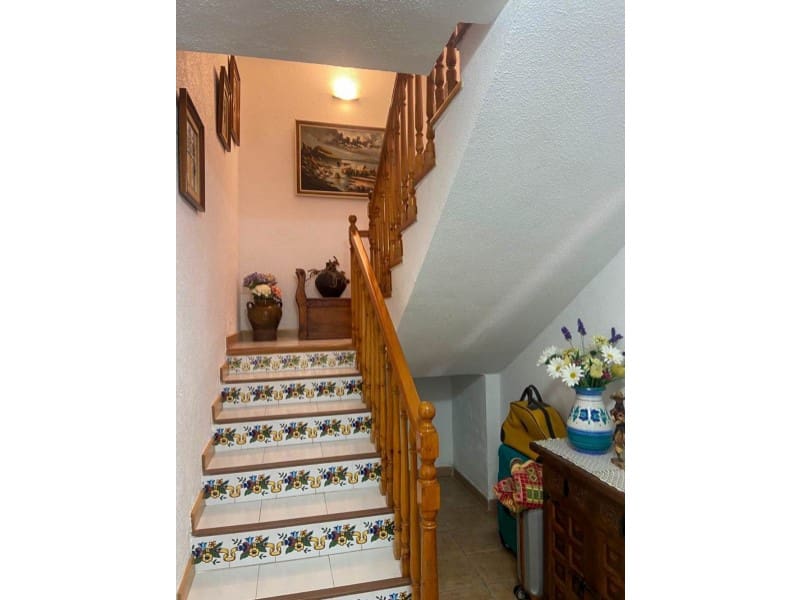 Chalet de 5 habitaciones en Benidorm en venta con piscina garaje - 745.000 € (Ref: 9975772)
