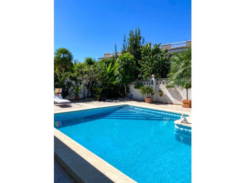 Chalet de 5 habitaciones en Benidorm en venta con piscina garaje - 745.000 € (Ref: 9975772)