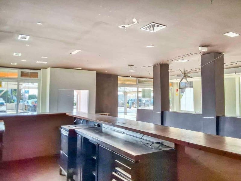 Komercyjne na sprzedaż w Altea - 695 000 € (Ref: 9975777)