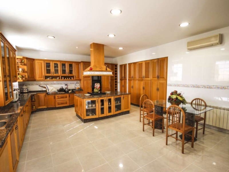 Chalet de 5 habitaciones en Benidorm en venta con piscina garaje - 1.500.000 € (Ref: 9976927)