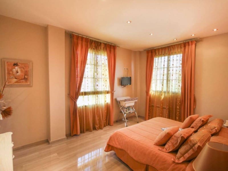 Chalet de 5 habitaciones en Benidorm en venta con piscina garaje - 1.500.000 € (Ref: 9976927)