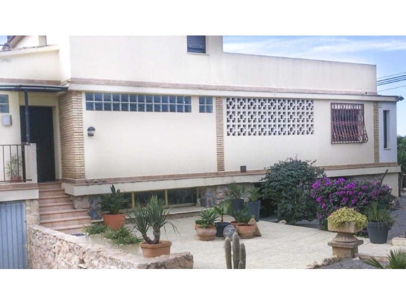 4 soverom Villa til salgs i Benidorm med svømmebasseng garasje - € 790 000 (Ref: 9976931)