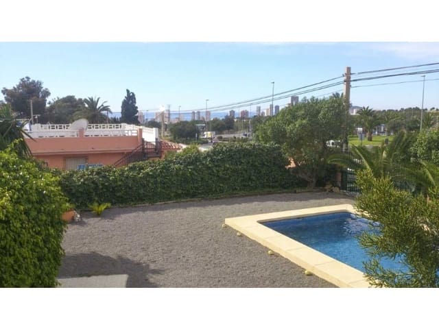 4 soverom Villa til salgs i Juzgados - Plaza de Toros, Benidorm med svømmebasseng garasje - € 790 000 (Ref: 9976931)