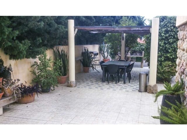 4 soverom Villa til salgs i Juzgados - Plaza de Toros, Benidorm med svømmebasseng garasje - € 790 000 (Ref: 9976931)