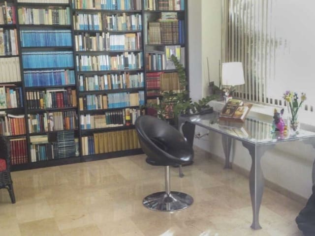 4 soverom Villa til salgs i Juzgados - Plaza de Toros, Benidorm med svømmebasseng garasje - € 790 000 (Ref: 9976931)