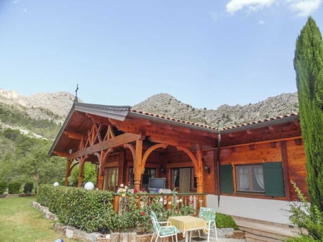 4 soveværelse Villa til salg i Finestrat Pueblo, Finestrat med swimmingpool garage - € 950.000 (Ref: 9976932)