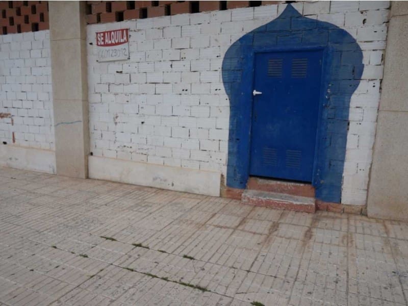 Commercial for sale in Altea - € 320,000 (Ref: 9976933)
